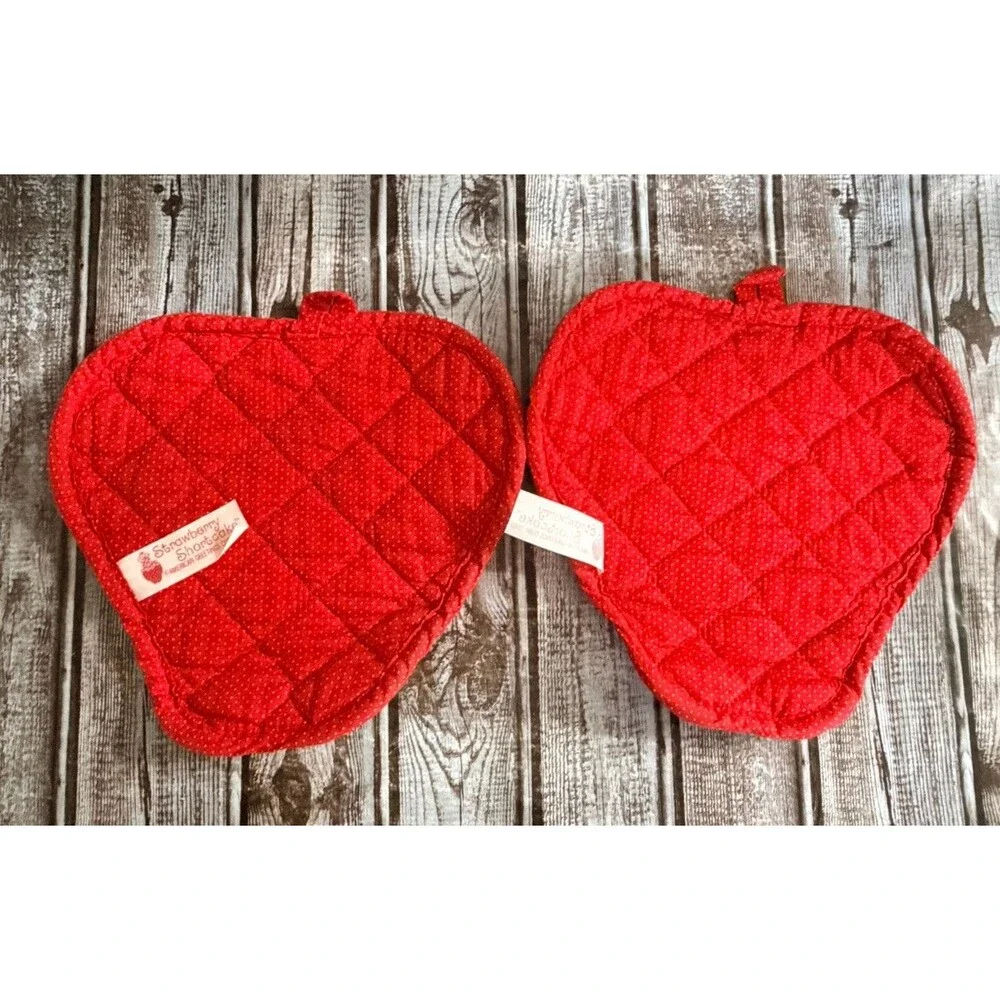 Vintage 1980s Strawberry Shortcake Strawberry Shaped Oven Mitt Pot‎ Holder Set